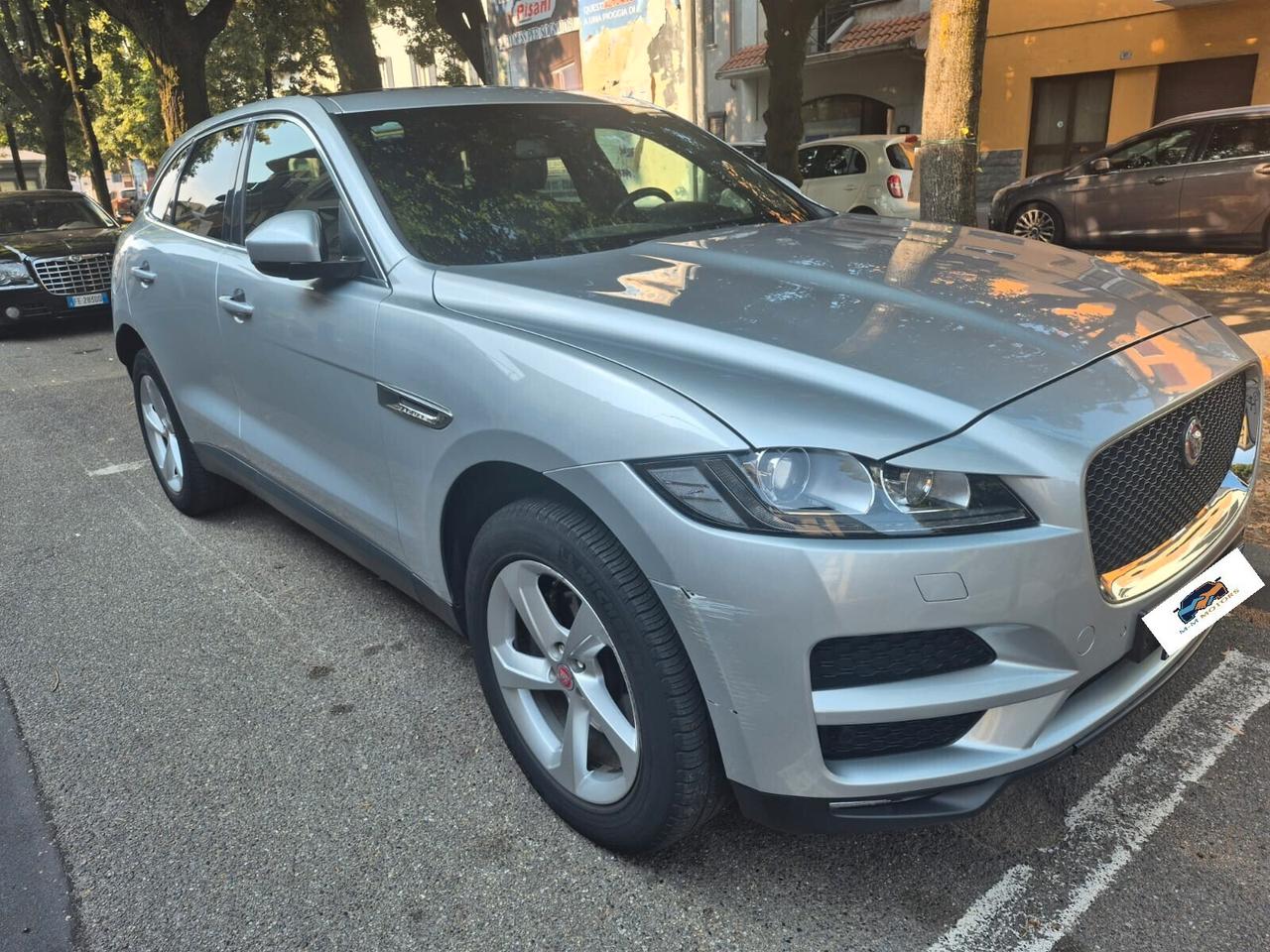 Jaguar F-Pace 2.0 D 180 CV Prestige