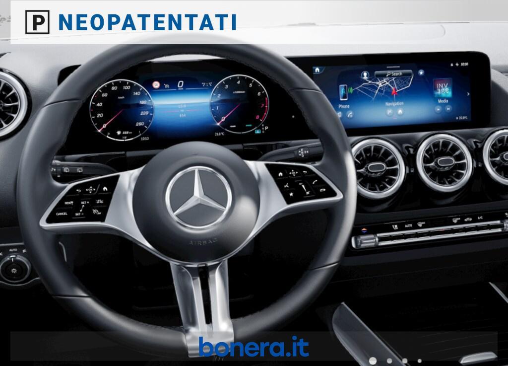 Mercedes GLA 180 180 Progressive Advanced Plus 7G-DCT