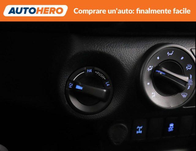 TOYOTA Hilux 2.4 D-4D 4WD 4 porte Double Cab Comfort