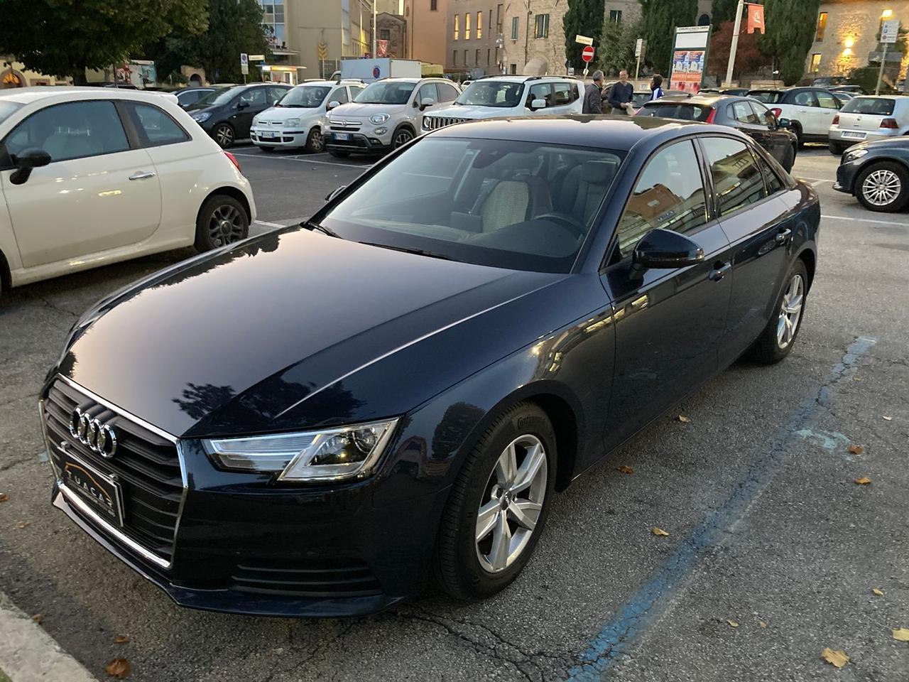 Audi A4 2.0 35 TDI Business #7324