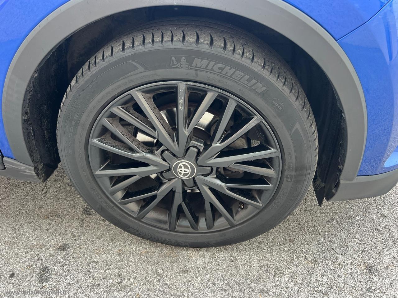 TOYOTA C-HR 1.8 Hybrid E-CVT Style NAVI CAMERA