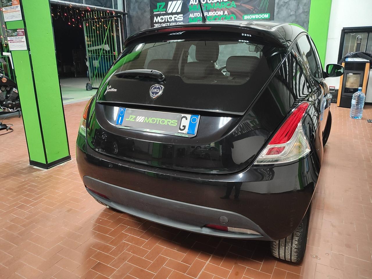 LANCIA YPSILON 1.2 NEOPATENTATI