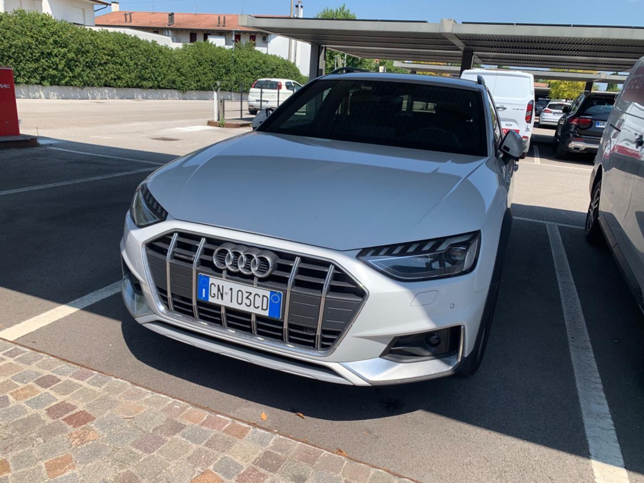 Audi A4 allroad 40 TDI 204 CV S tronic Identity Contrast