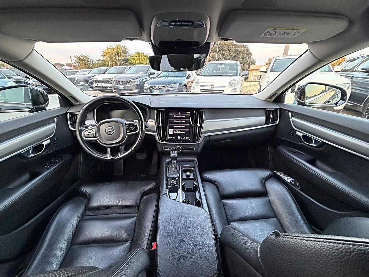 Volvo S90 D5 AWD Geartronic Momentum