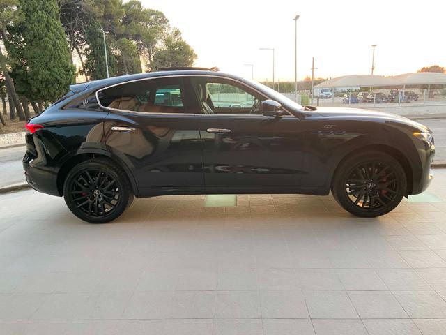 MASERATI Levante MHEV 330 CV AWD GT ULTIMA TETTO APR/PAN.
