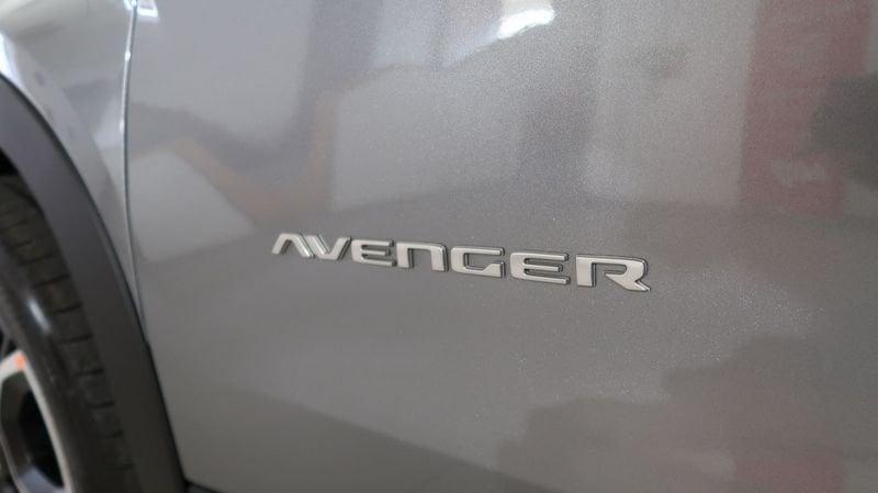 Jeep Avenger e-Hybrid 1.2 MHEV e-Hybrid Turbo Summit # TETTO APRIBILE #