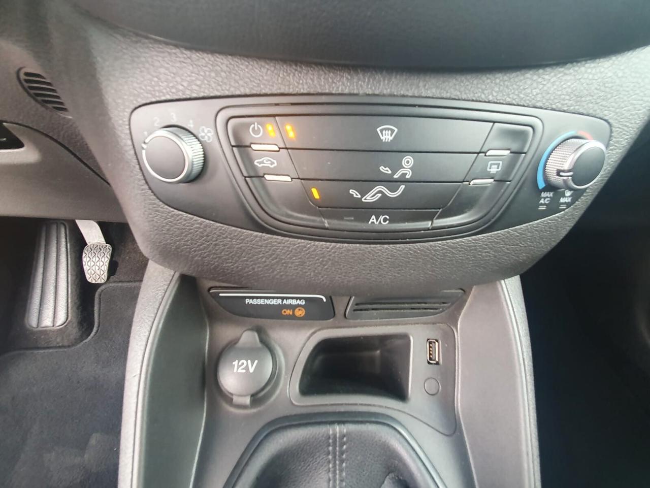 Ford Tourneo Courier Tourneo Courier 1.5 TDCI 75 CV SPORT