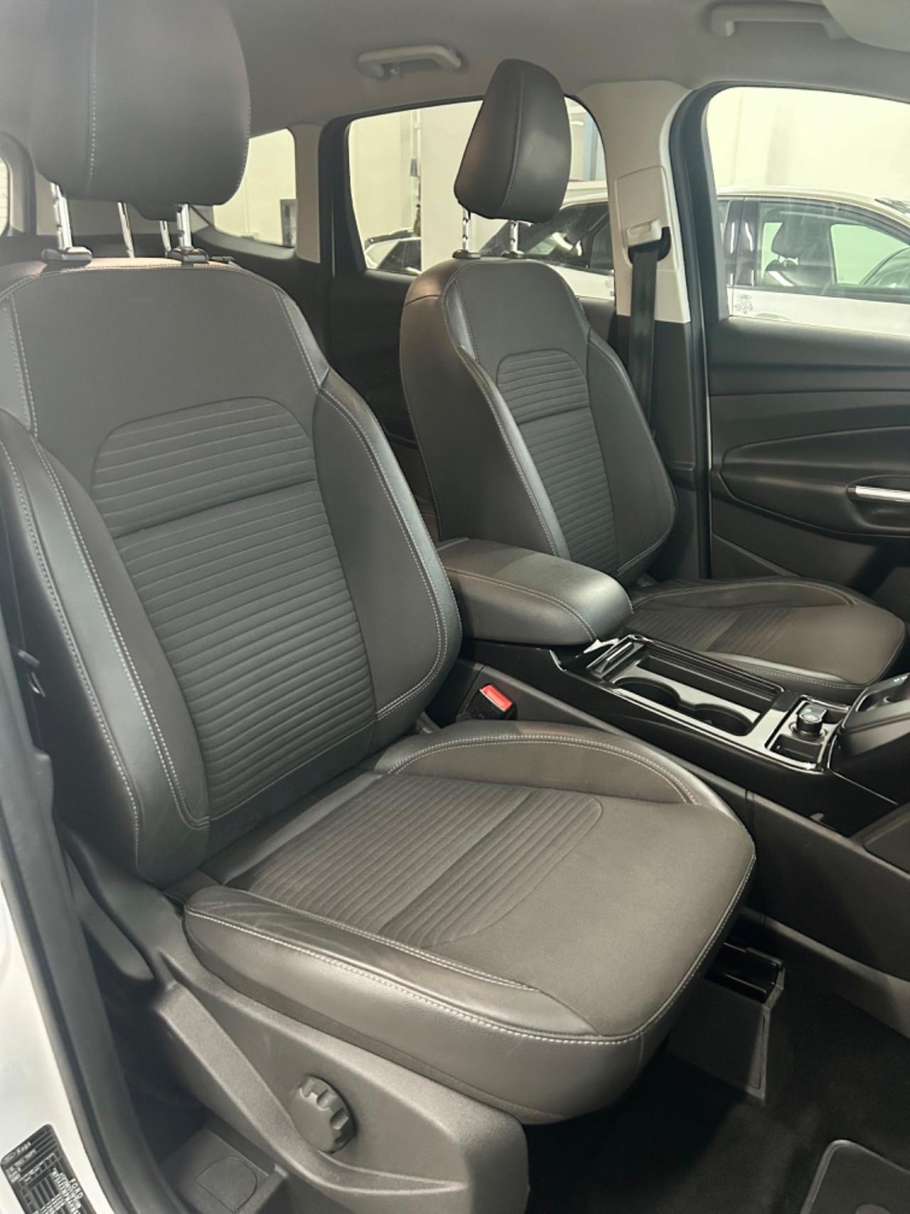 Ford Kuga 2.0 TDCI 150 CV S&S 4WD FINANZIABILE