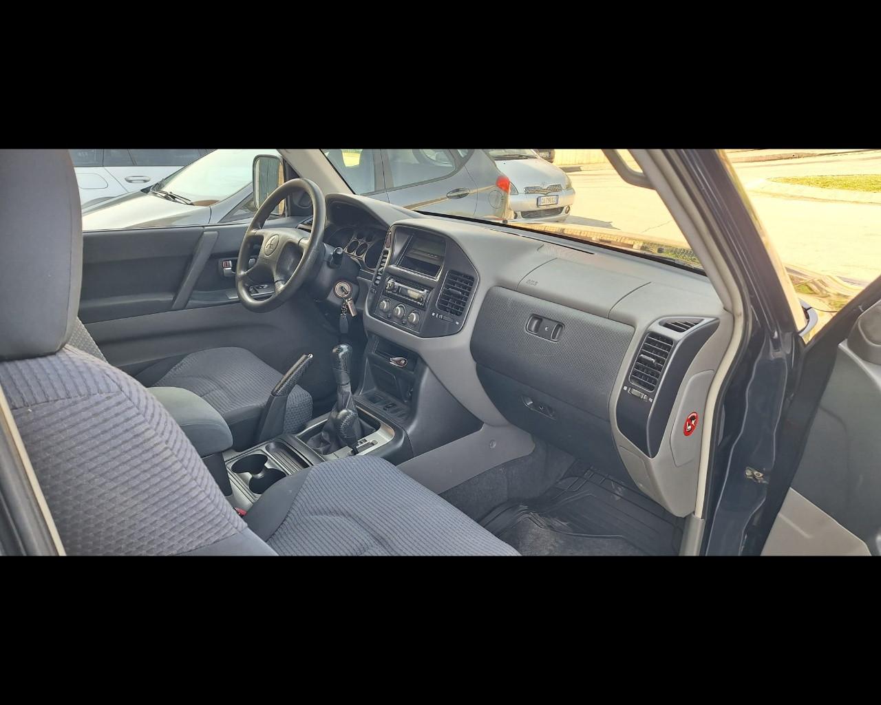 MITSUBISHI Pajero 3.2 16V DI-D 3p. GLX
