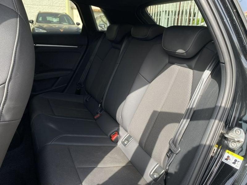 Audi A3 SPB S Line interno 2.0 TDI 150CV S-Tronic 35