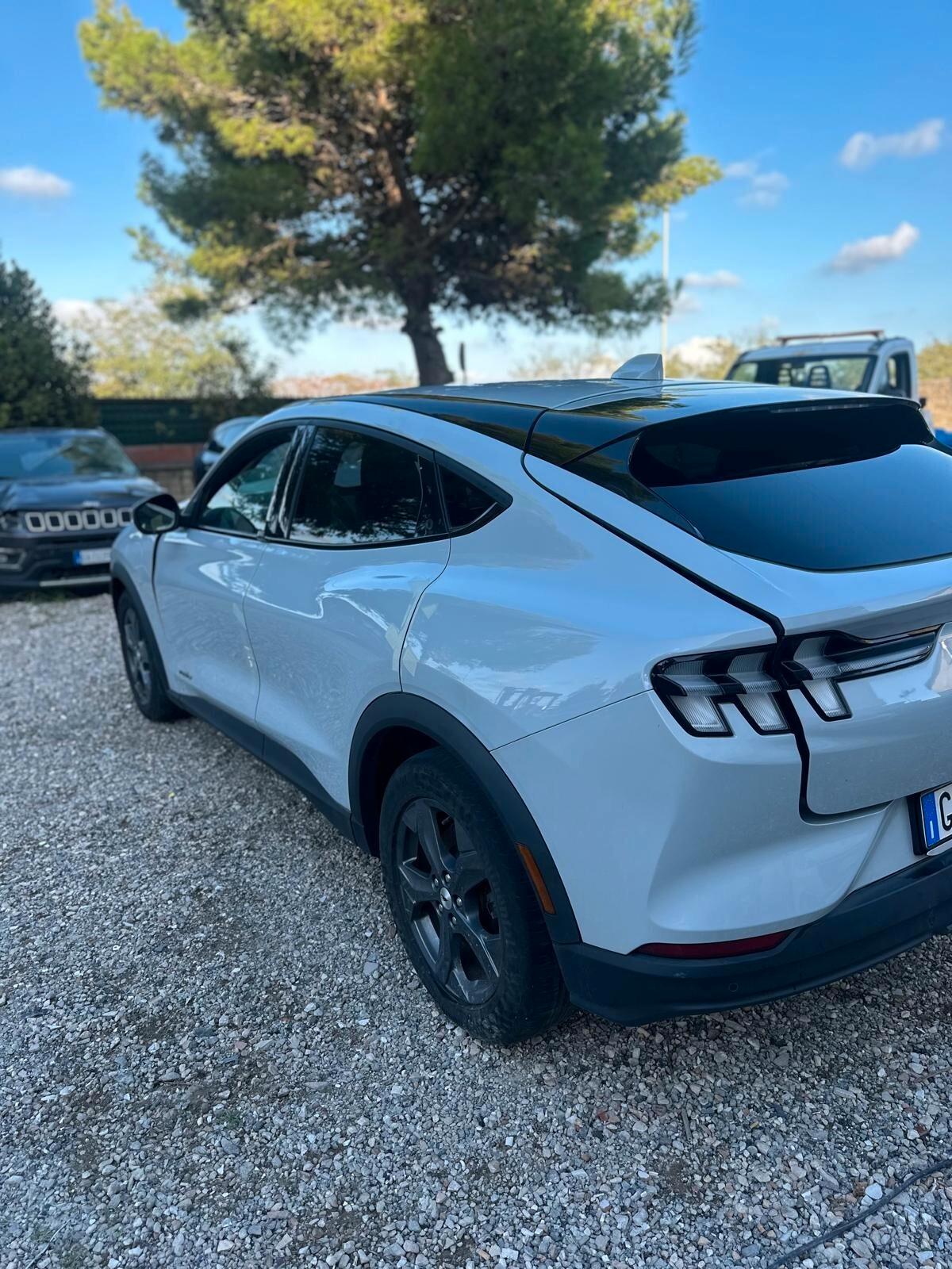 Ford Mustang Mach-E Elettrico Standard 269CV sinistrata incidentata