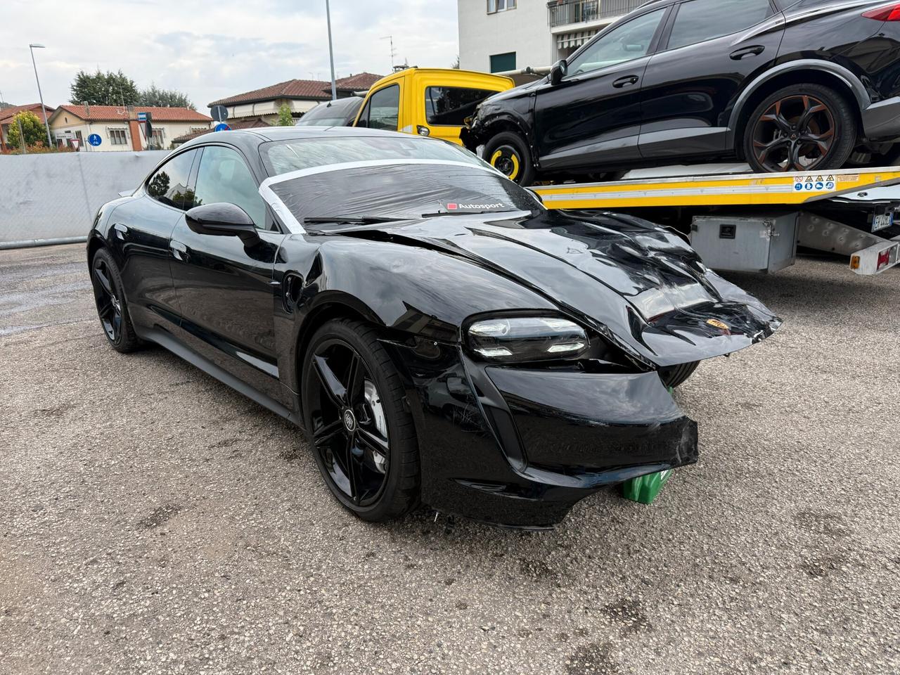 Porsche Taycan 4S Performance 489 CV ! INCIDENTATA NO START