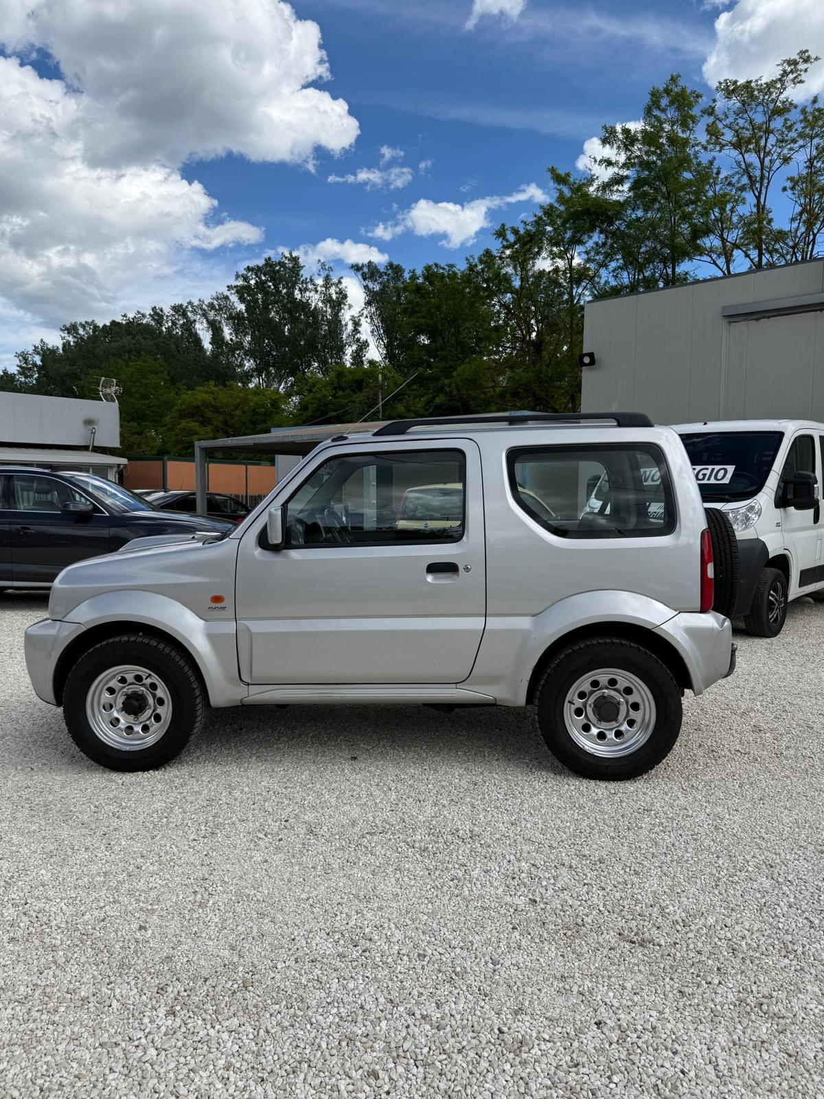 Suzuki Jimny 1.5 DDiS cat 4WD JLX