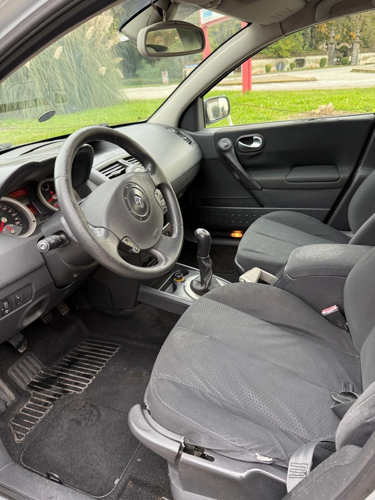 Renault Megane Mégane 1.5 dCi/82CV Grandtour Confort Authentique