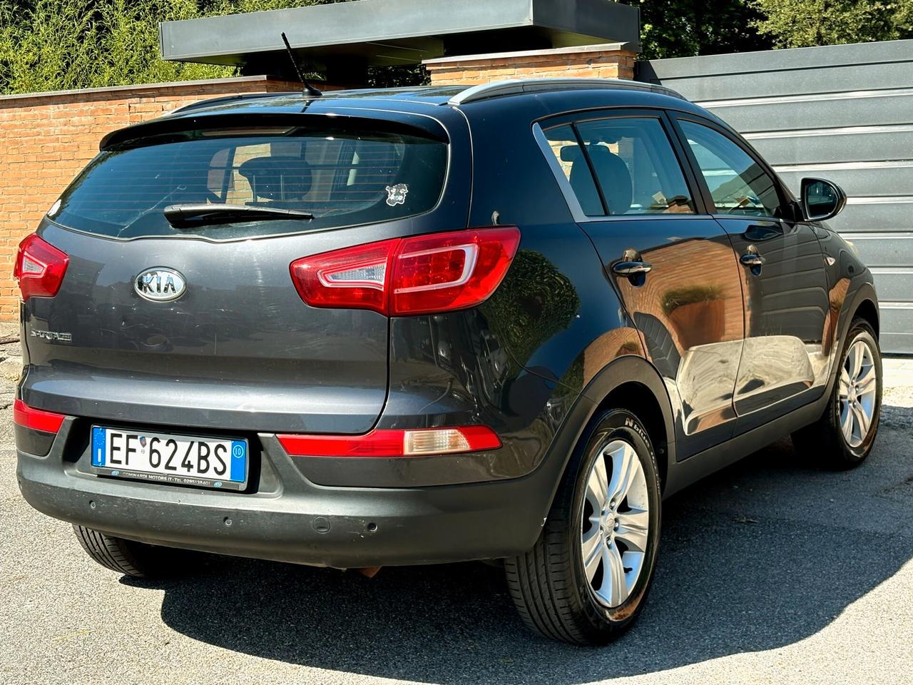 KIA SPORTAGE 1.6i(benz.)-169000km-U.Propr-2011