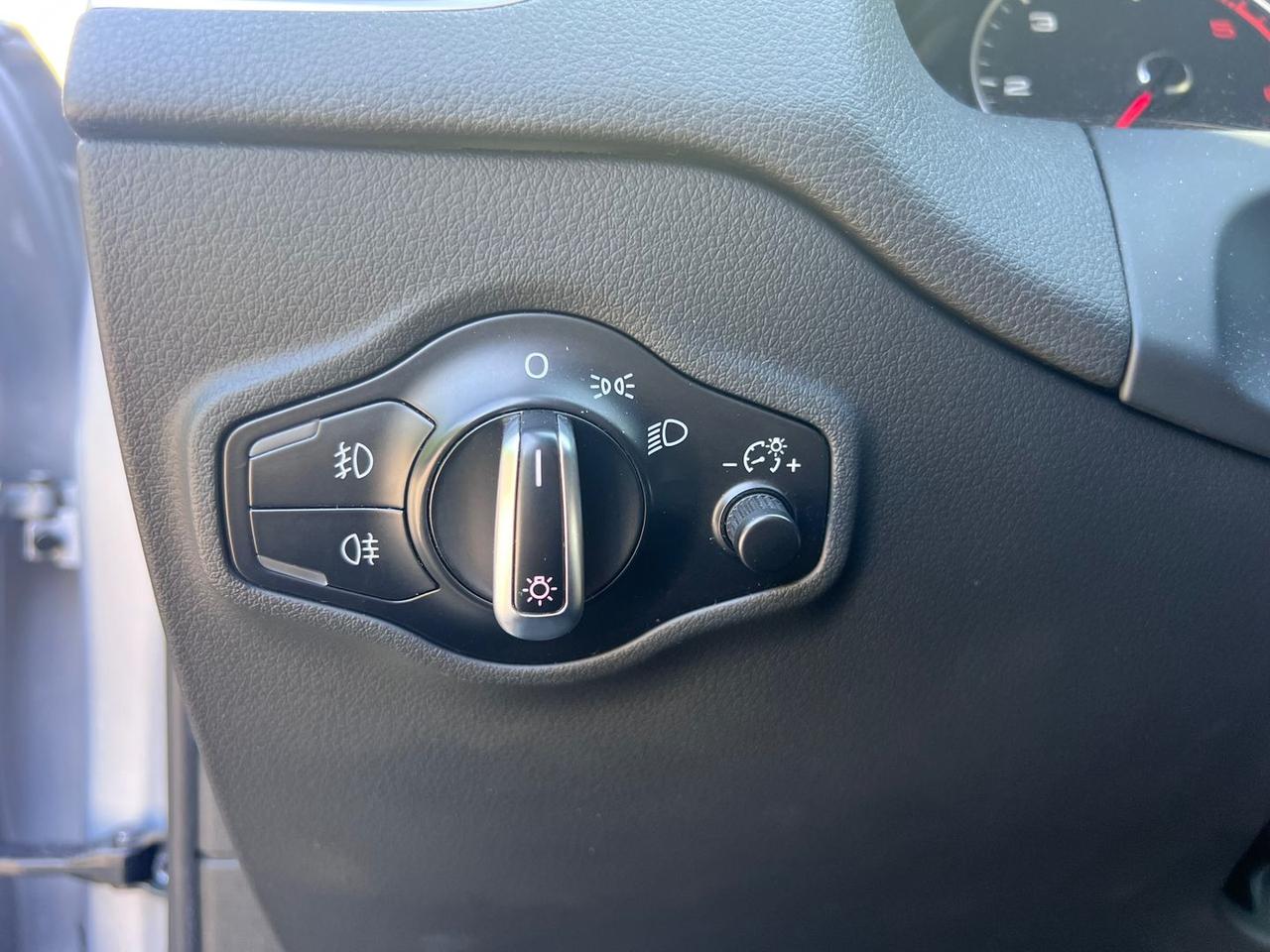Audi Q5 2.0 TDI Advanced #10692
