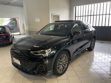 Audi Q3 Sportback 45 TFSI e S tronic Line Black Tetto