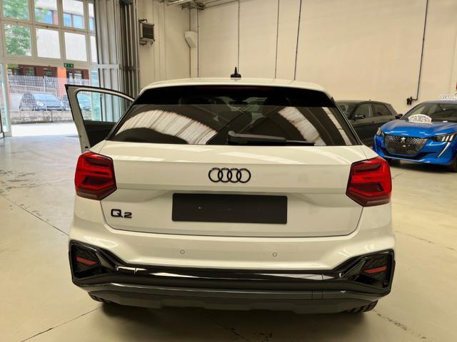 AUDI Q2 35 TDI S tronic Identity Black - Nuova