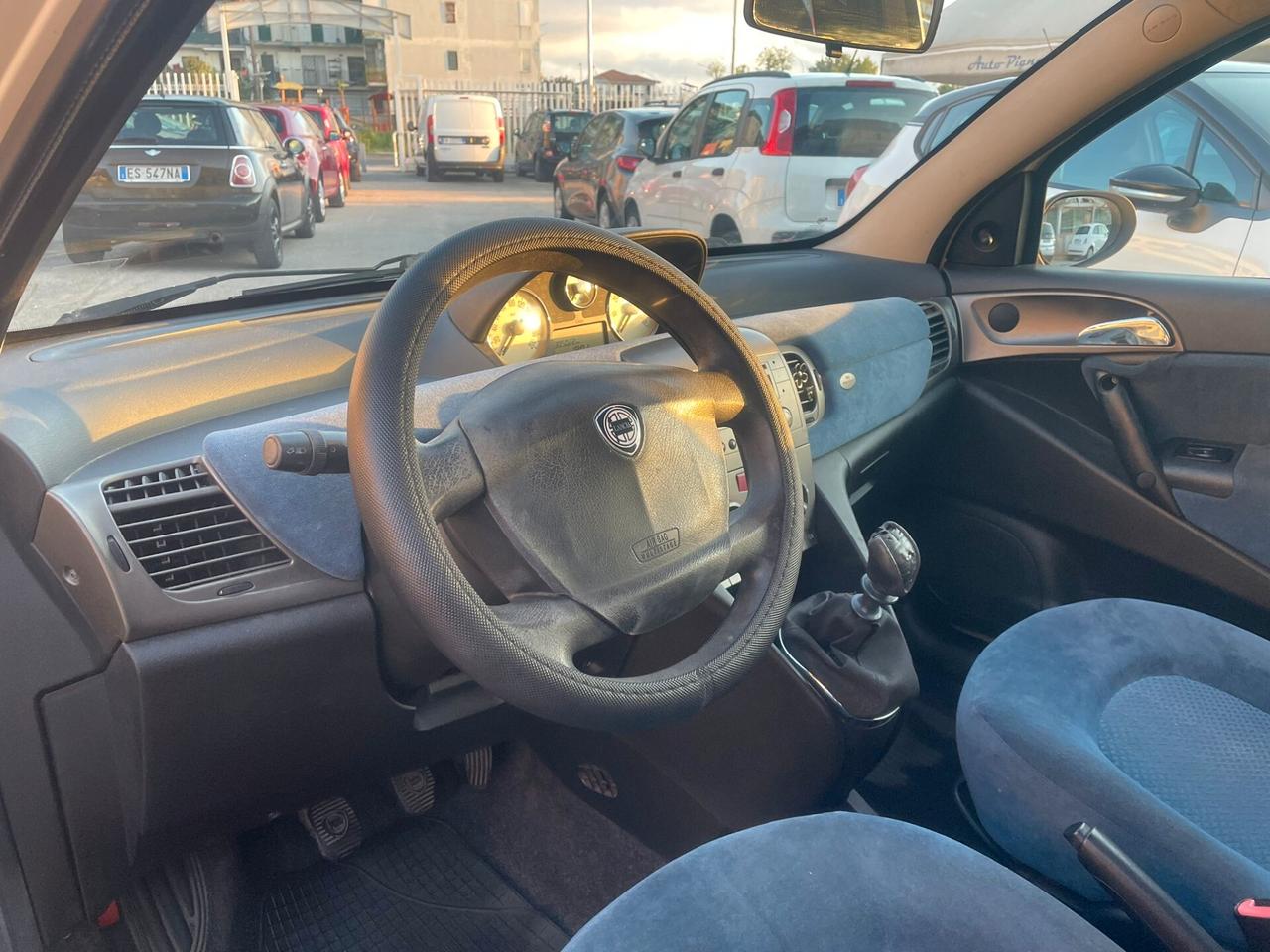 Lancia Ypsilon 1.2 16V Argento GPL