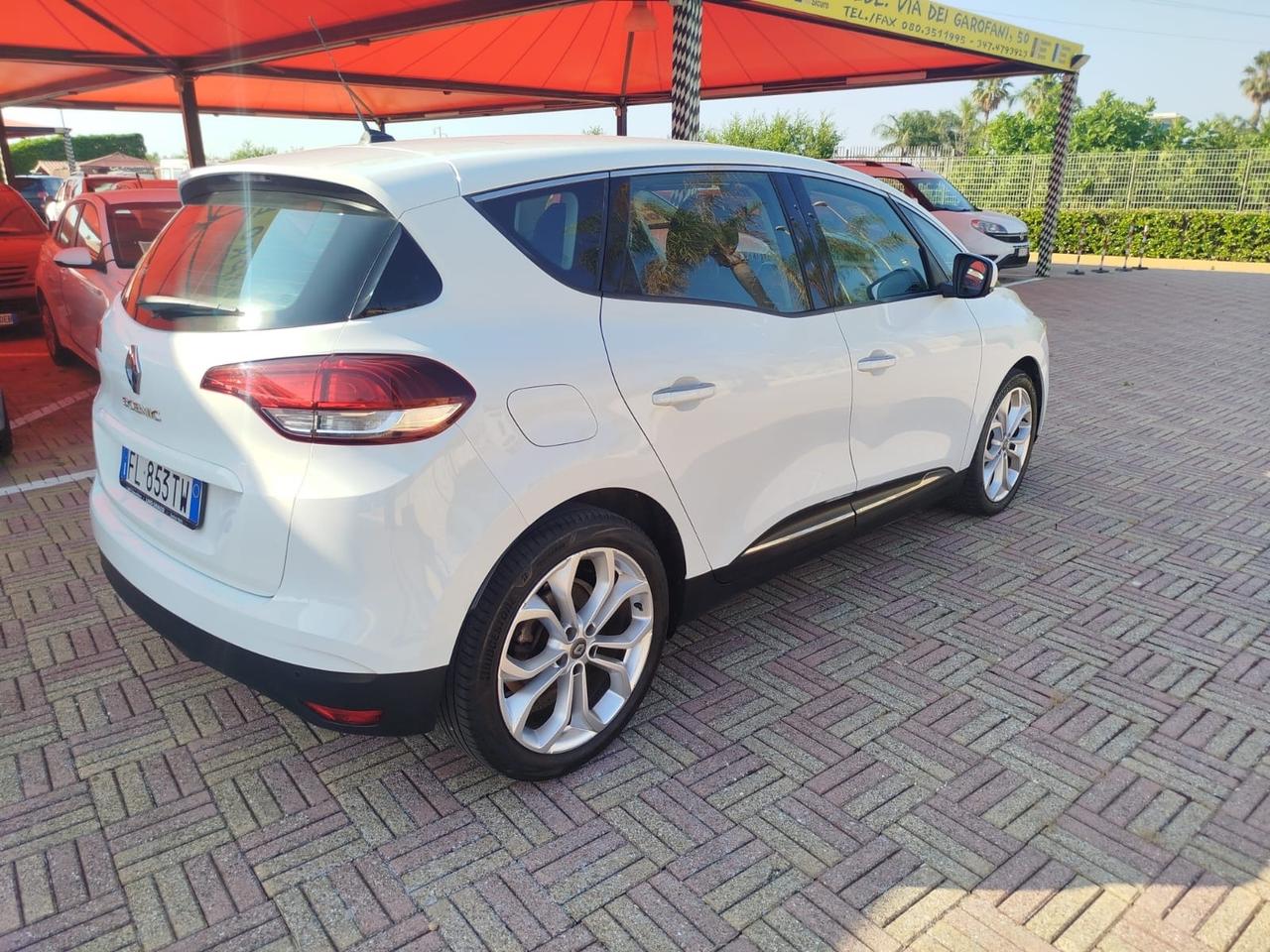 Renault Scenic Scénic dCi 8V 110 CV EDC Energy Bose