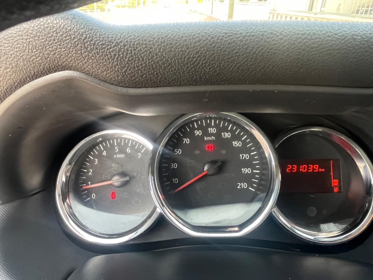 Dacia Duster 1.6 Benzina/GPL Lauréate Unipro 2017