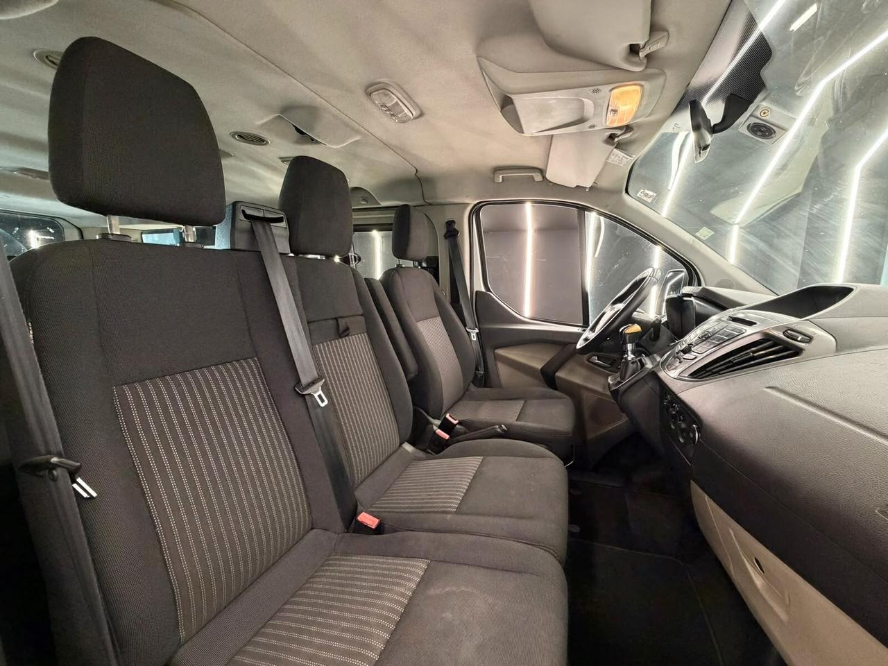Ford Tourneo Custom 2.0 TDCi 130CV -KM CERTIFICATI-PERMUTE-12 MESI GARANZIA