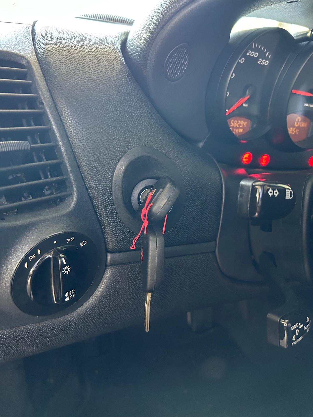 Porsche Boxster 2.5i 24V cat