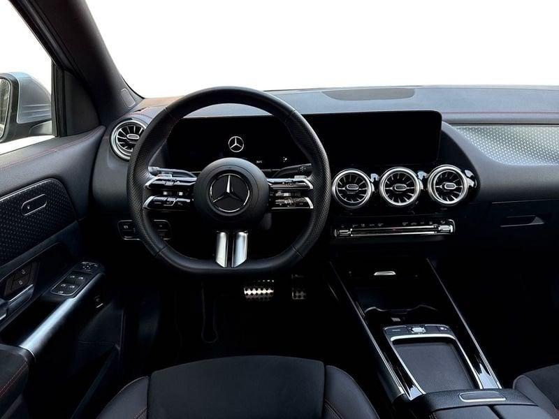 Mercedes-Benz EQA 300 AMG Line Advanced 4matic
