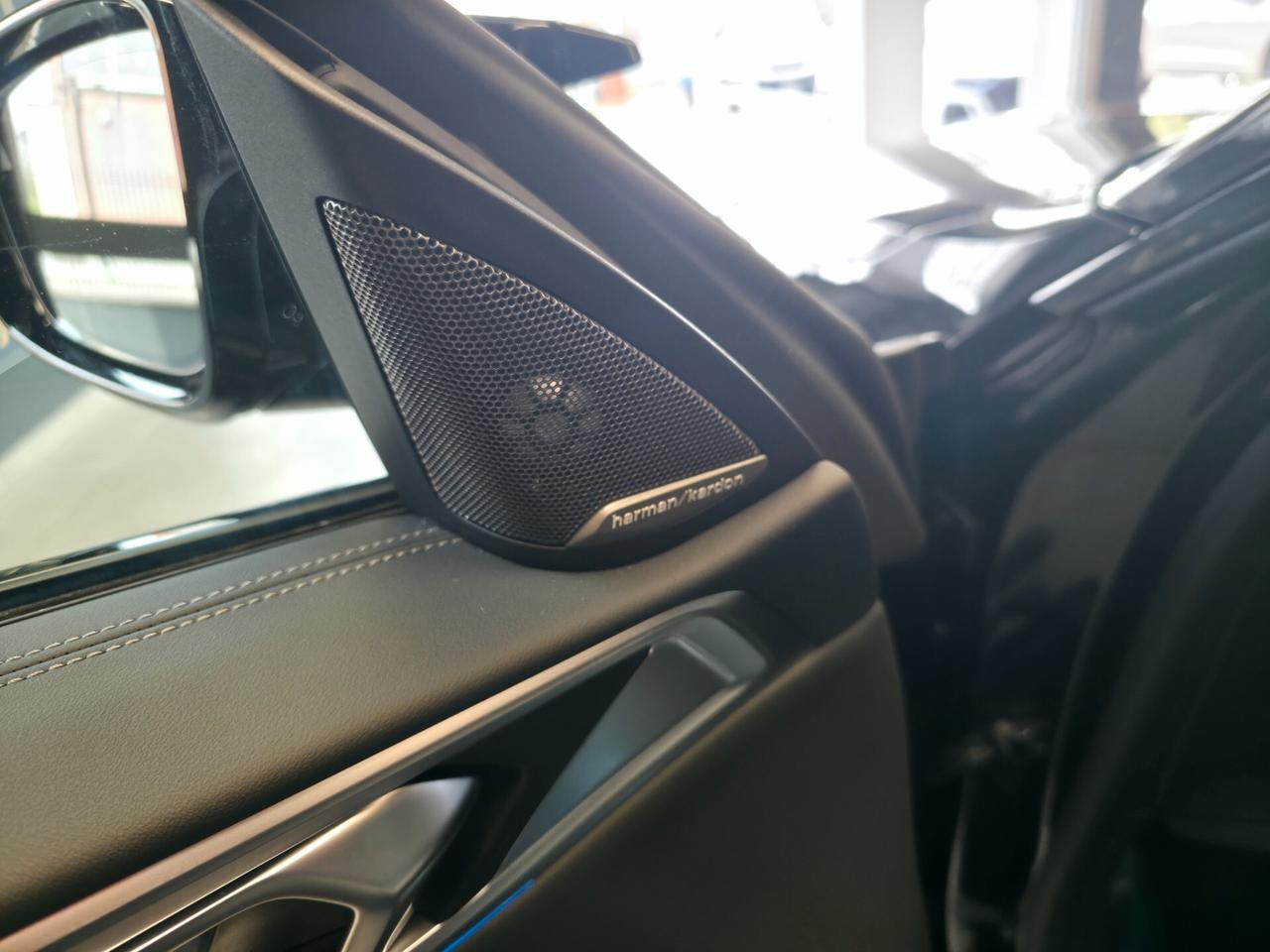 BMW M4 Coupe 3.0 Competition M xdrive auto
