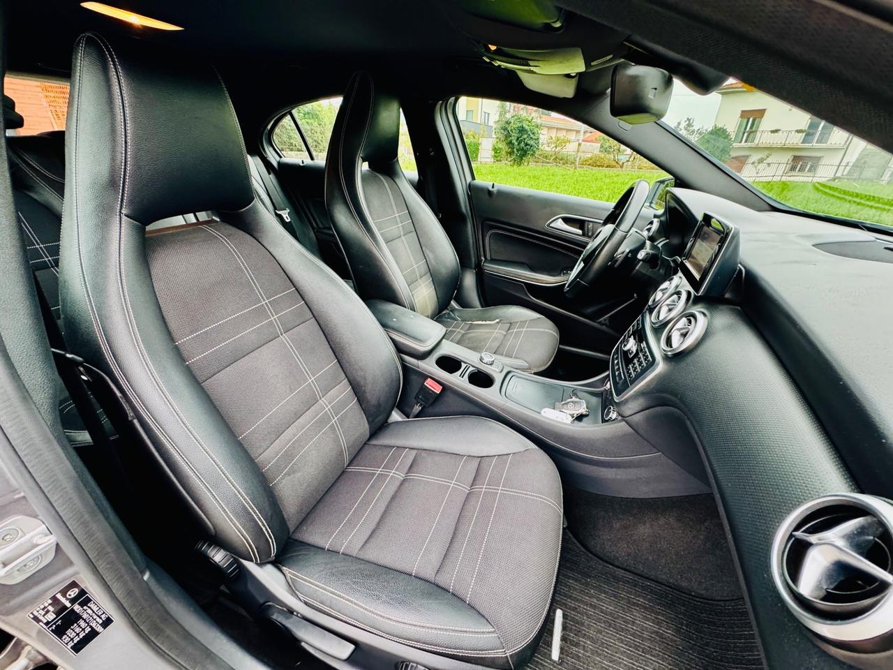 Mercedes-benz A 180 CDI Automatic Dark Night Edition