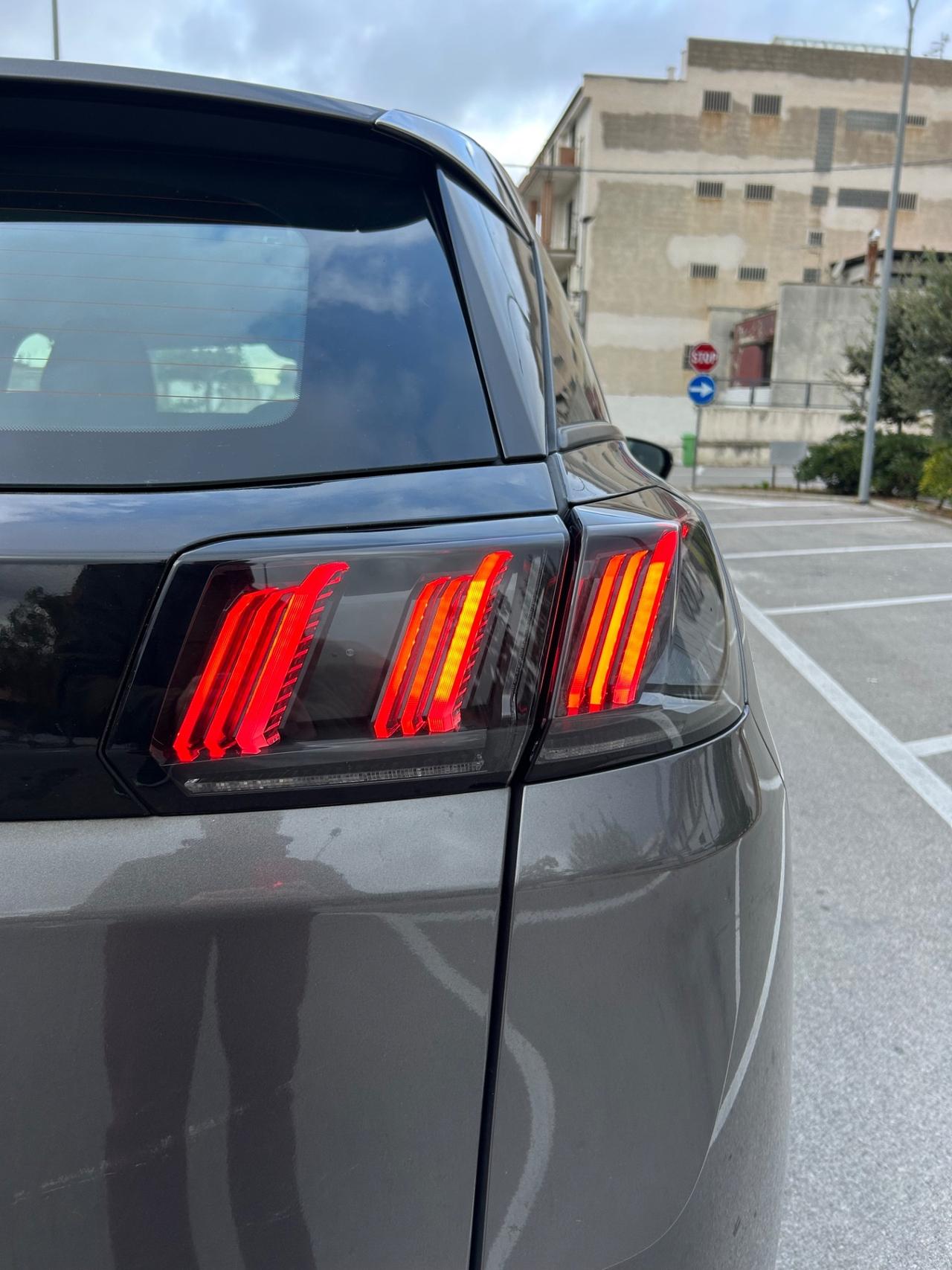 Peugeot 3008 BlueHDi 130 S&S EAT8 - 2021