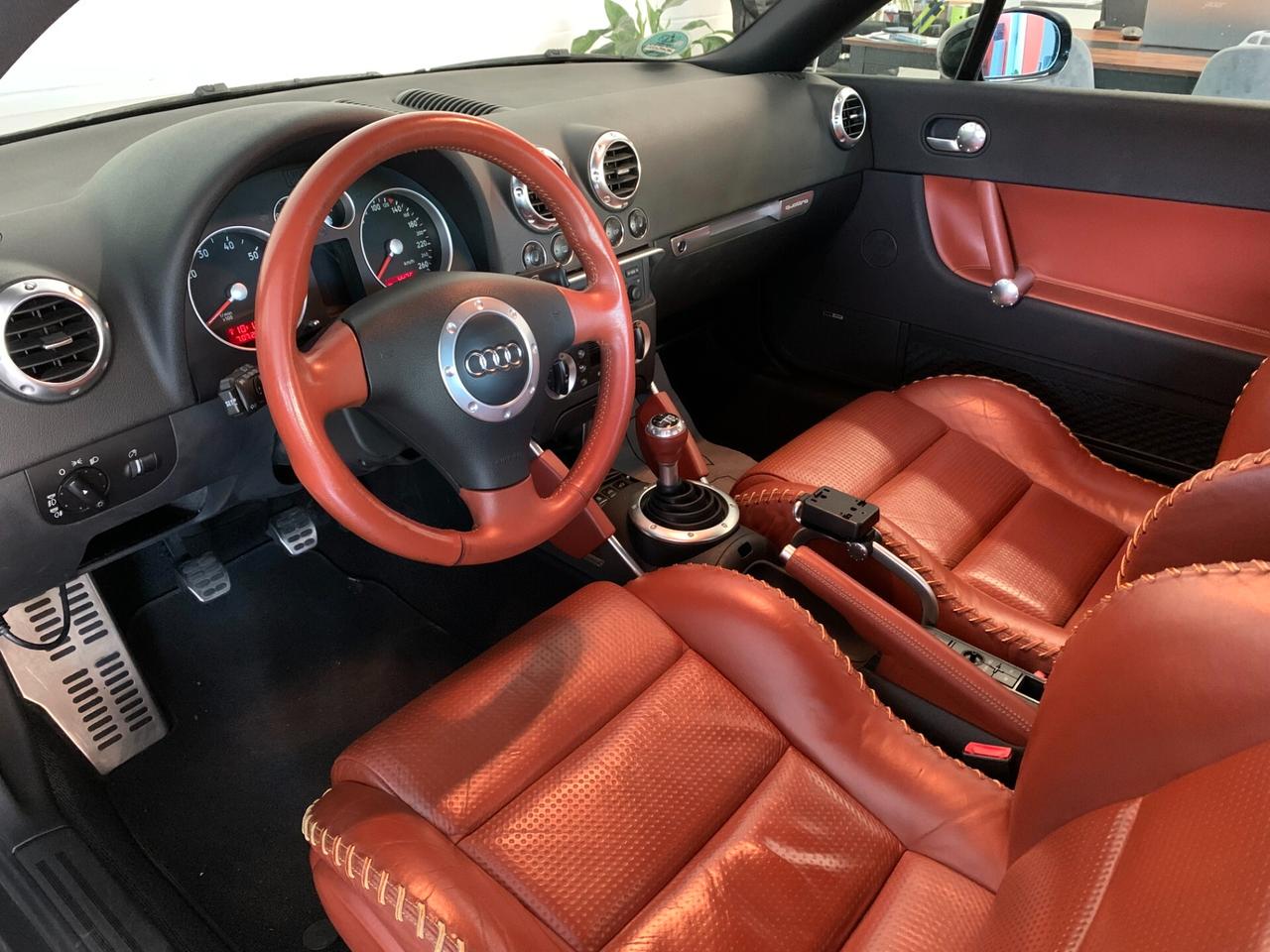 Audi TT Coupé 1.8 T 20V 225 CV cat quattro interni BASEBALL
