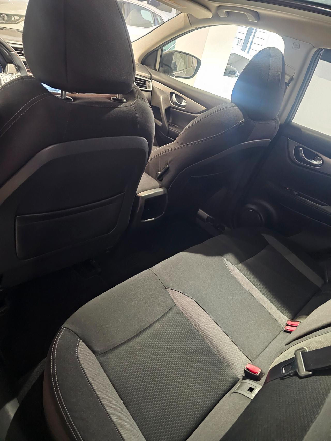 Nissan Qashqai 1.5 dCi N-Connecta