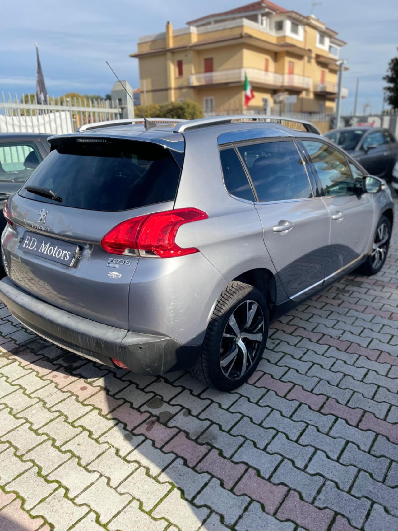 Peugeot 2008 1.6 e-HDi 92 CV Stop&Start Urban Cross