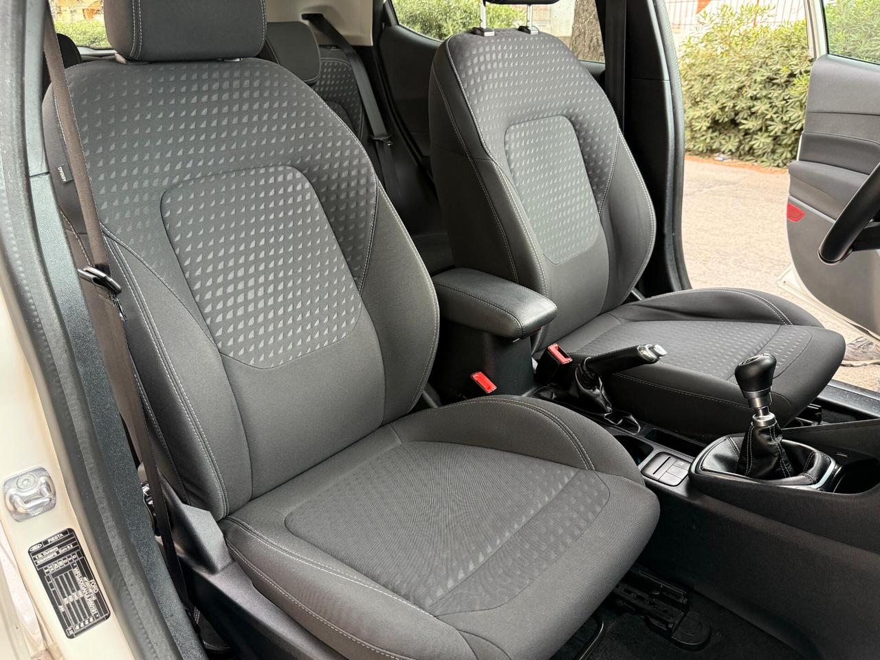 Ford Fiesta 1.5 EcoBlue 5P Titanium LED CARPLAY