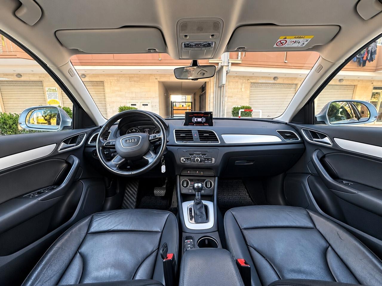 Audi Q3 2.0 TDI 120 CV Business