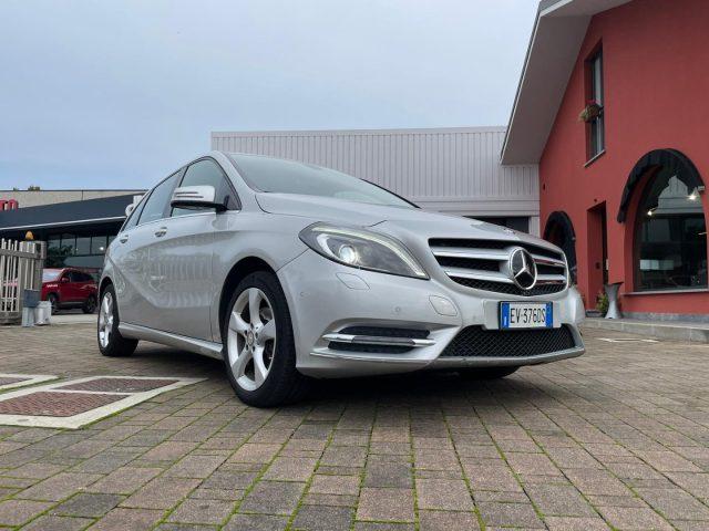 MERCEDES-BENZ B 200 Premium