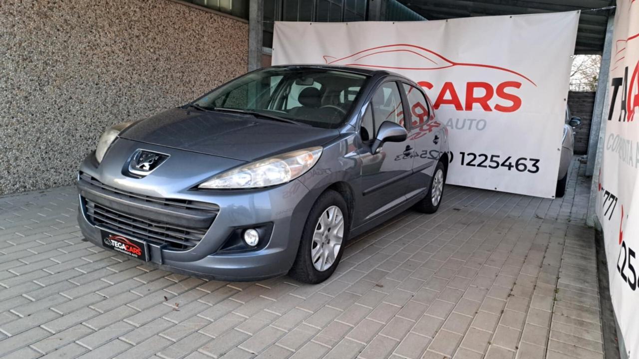 Peugeot 207 1.4 8V 75CV 5p. X Line ECO GPL