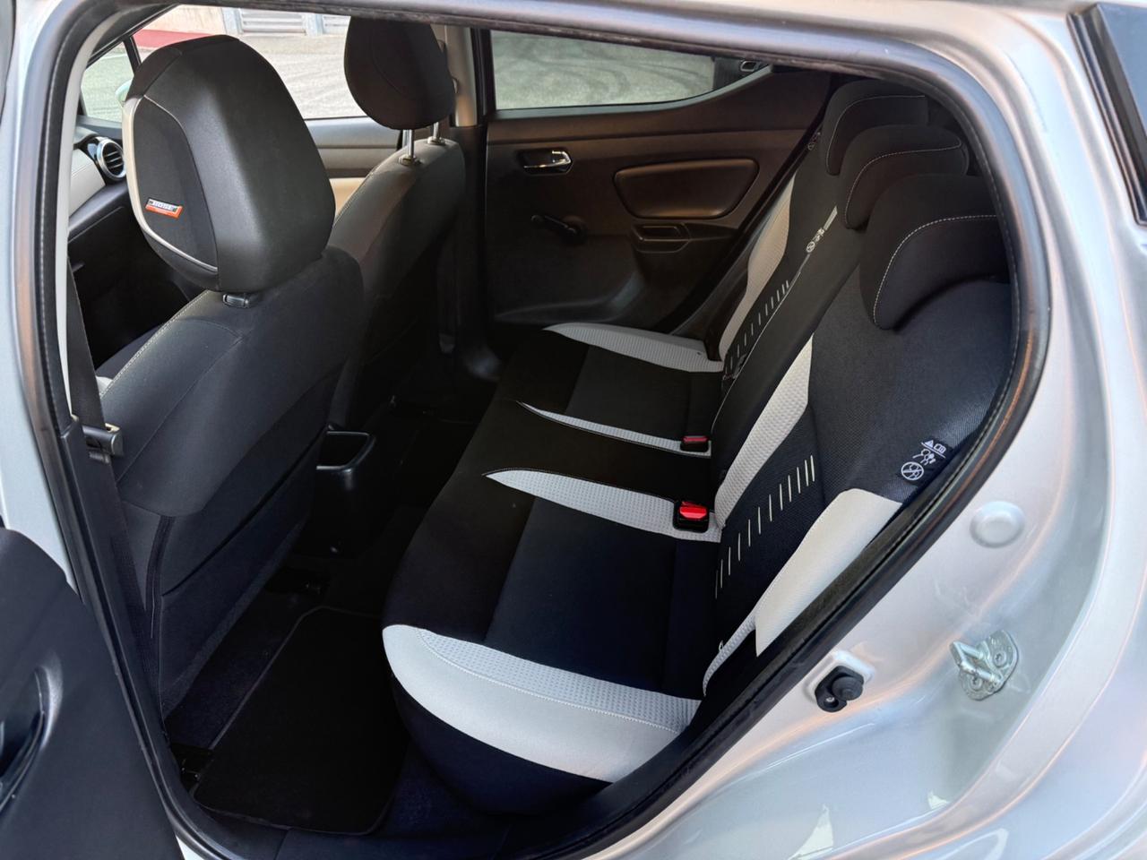 Nissan Micra 1.5 dCi 8V 5 porte Tekna