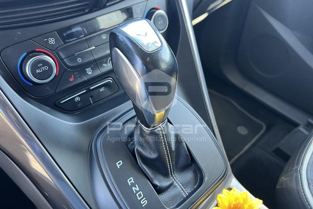 FORD Kuga 2.0 TDCI 180 CV S&S 4WD Powershift Vignale