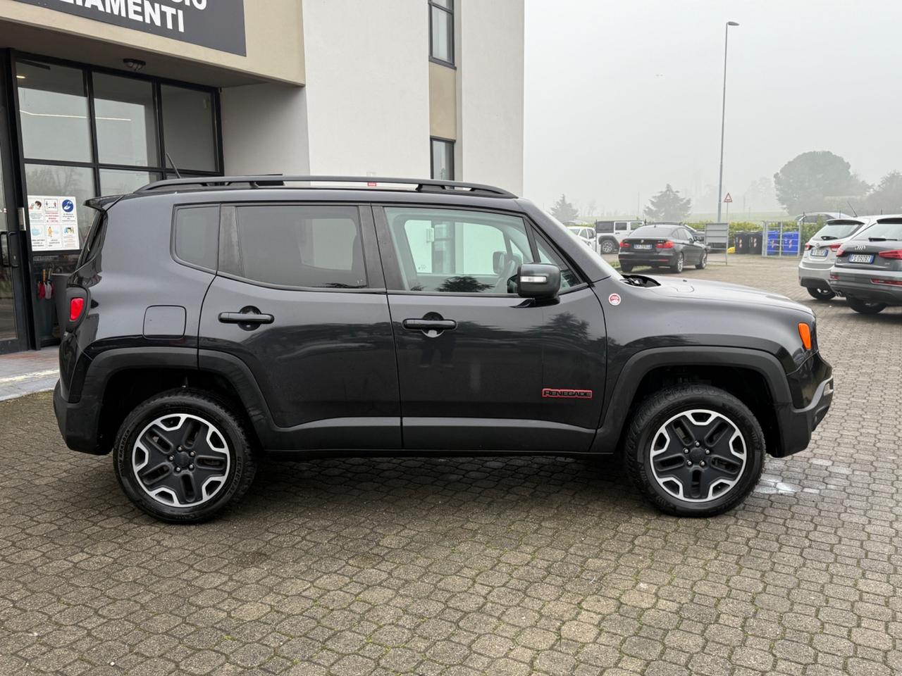 Jeep Renegade 2.0 Mjt 170CV 4WD Active Drive Low|TRAILHAWK