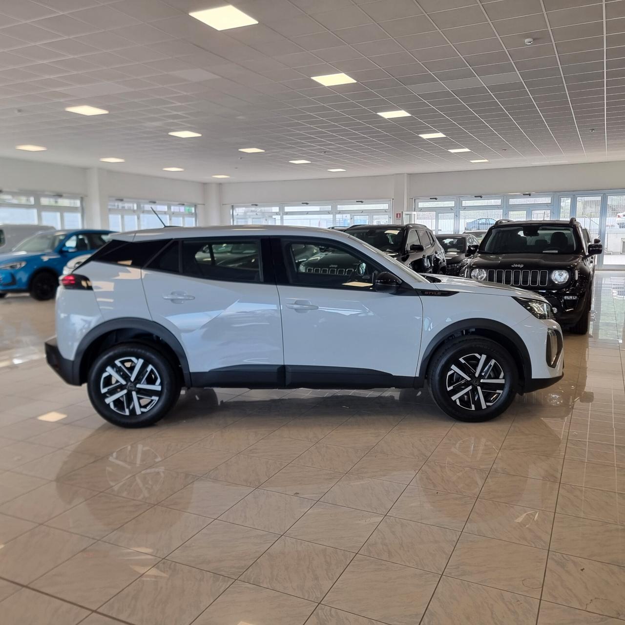 Peugeot 2008 STYLE 1.2 100cv S&S