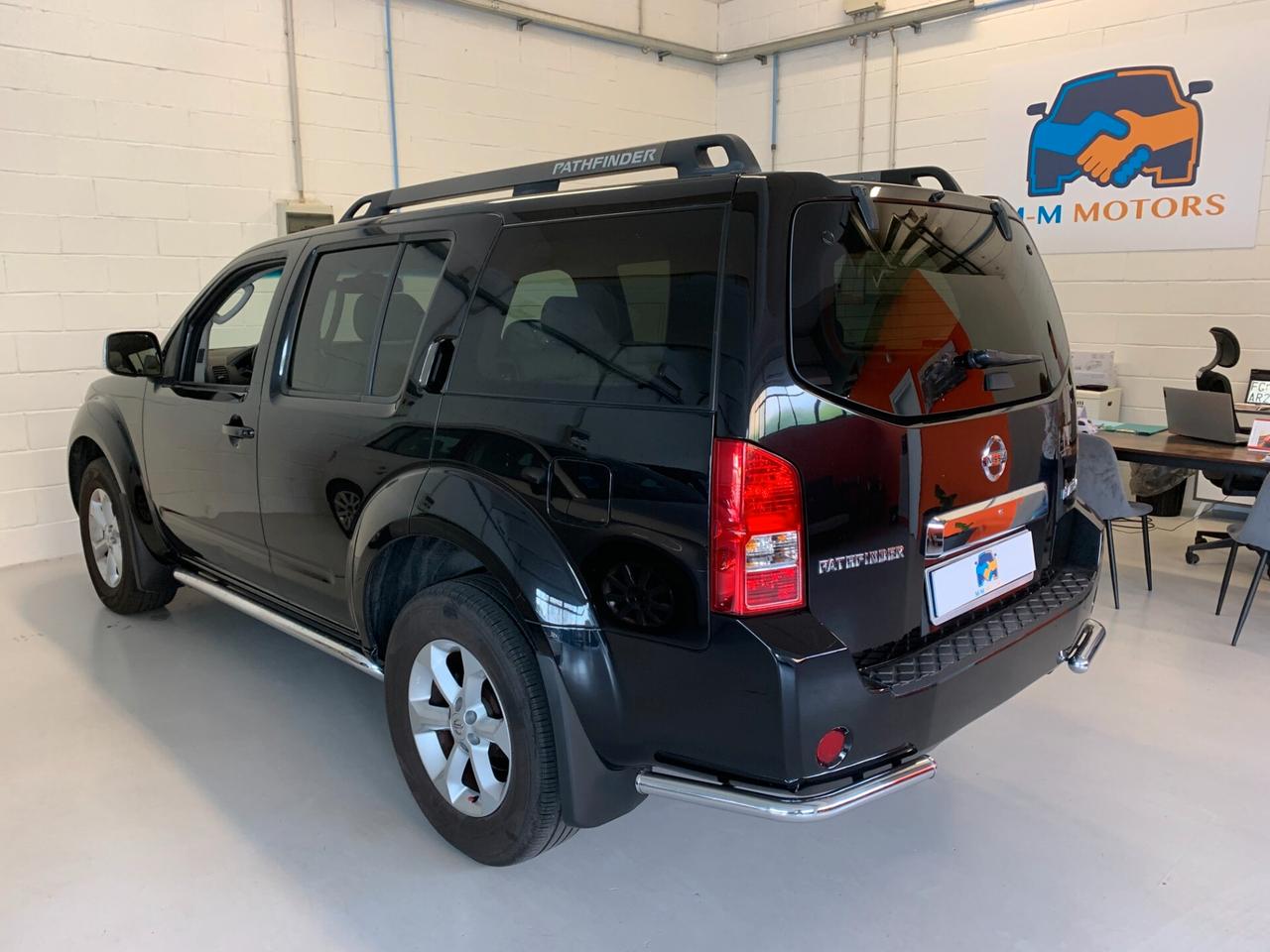 Nissan Pathfinder 2.5 dCi LE Platinum