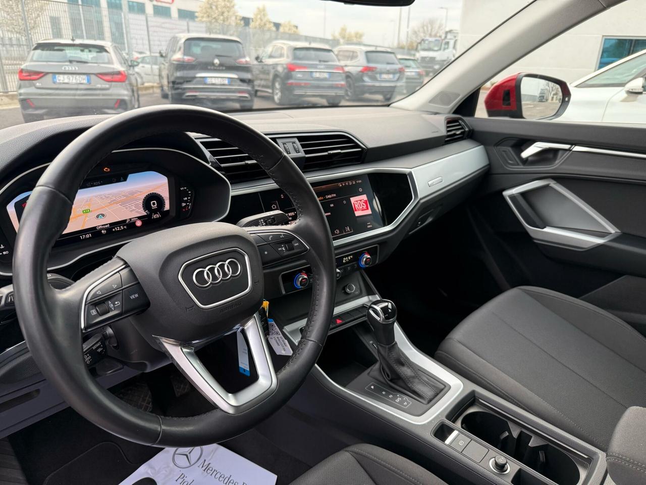 Audi Q3 35 TDI S tronic Business