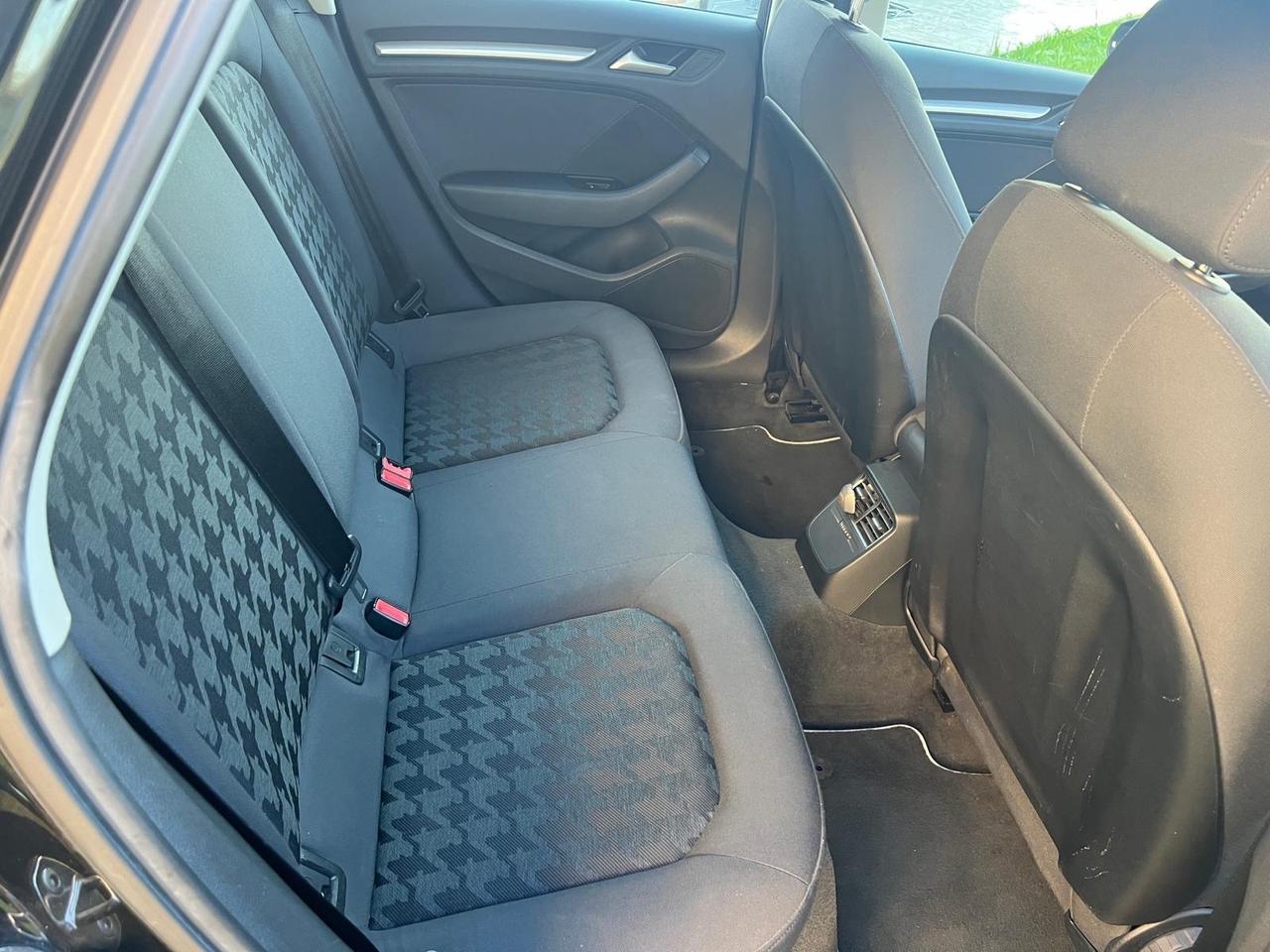 Audi A3 1.6 TDI clean diesel Ambition