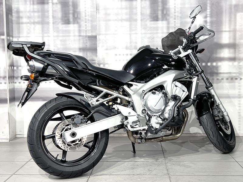 Yamaha FZ6