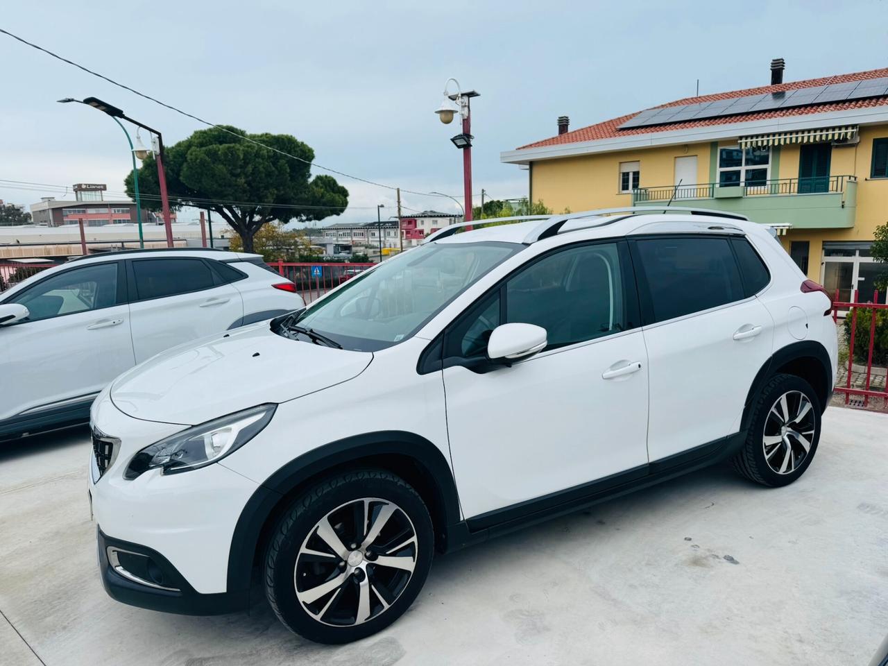 Peugeot 2008 BlueHDi 100 S&S