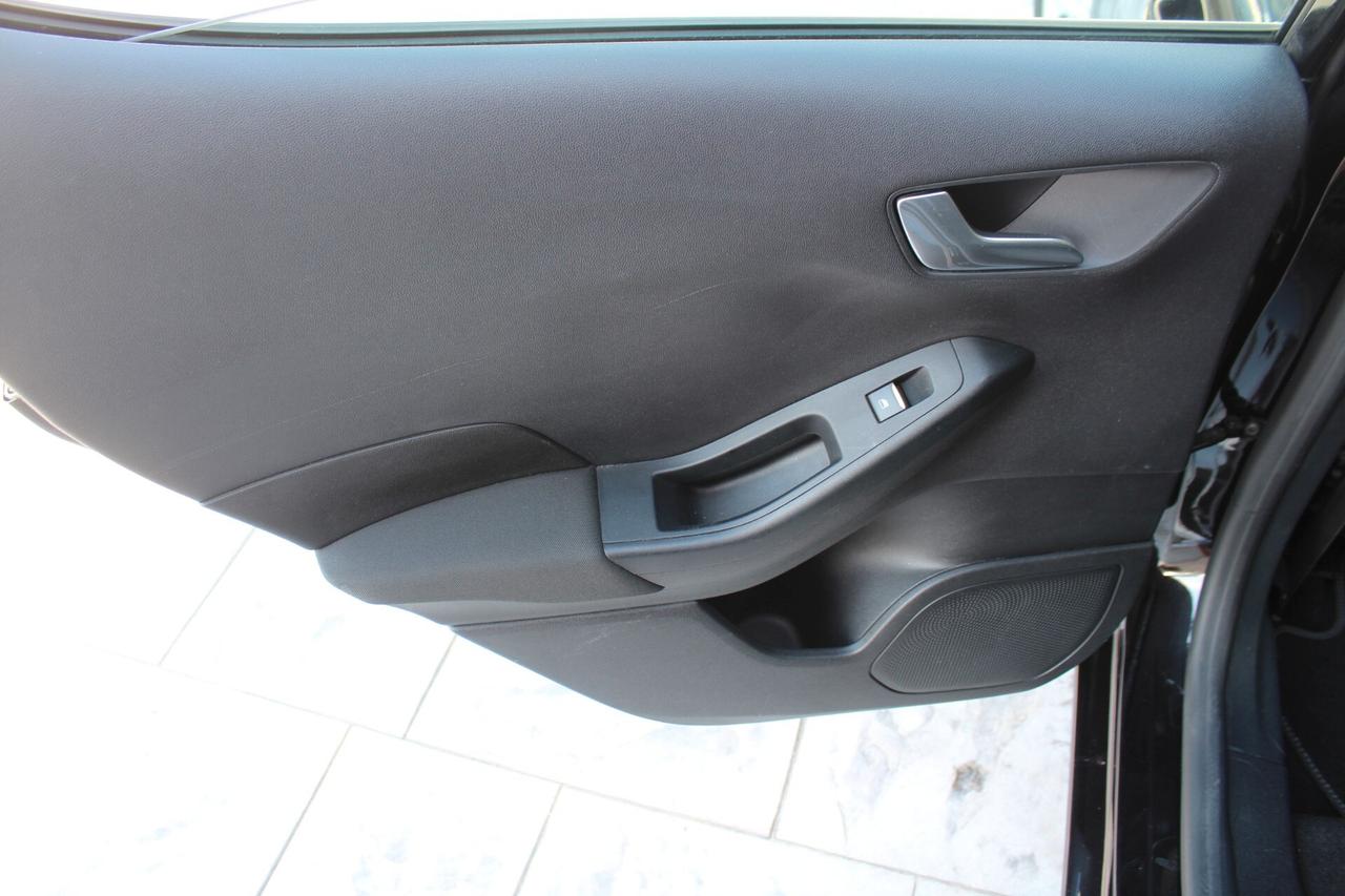 Ford Fiesta 1.1 75 CV GPL 5 porte Titanium