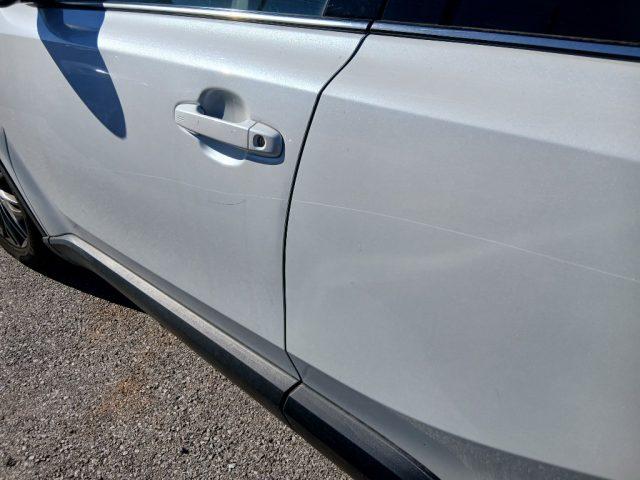 TOYOTA C-HR 2.0 Hybrid E-CVT