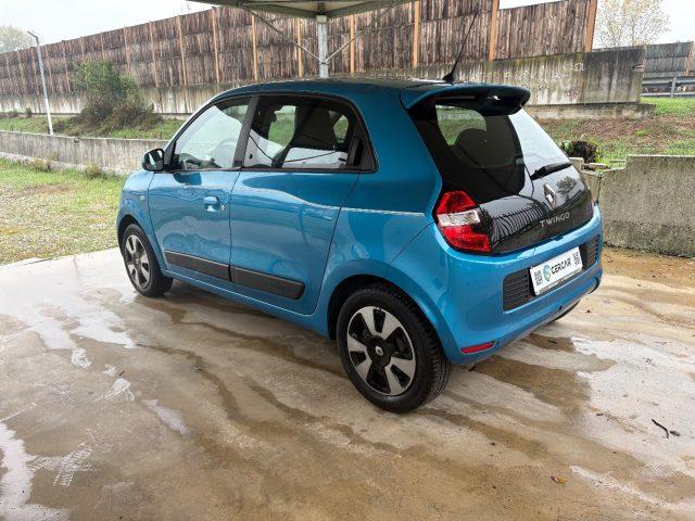 RENAULT Twingo SCe Lovely POCHI CHILOMETRI NAVIGATORE